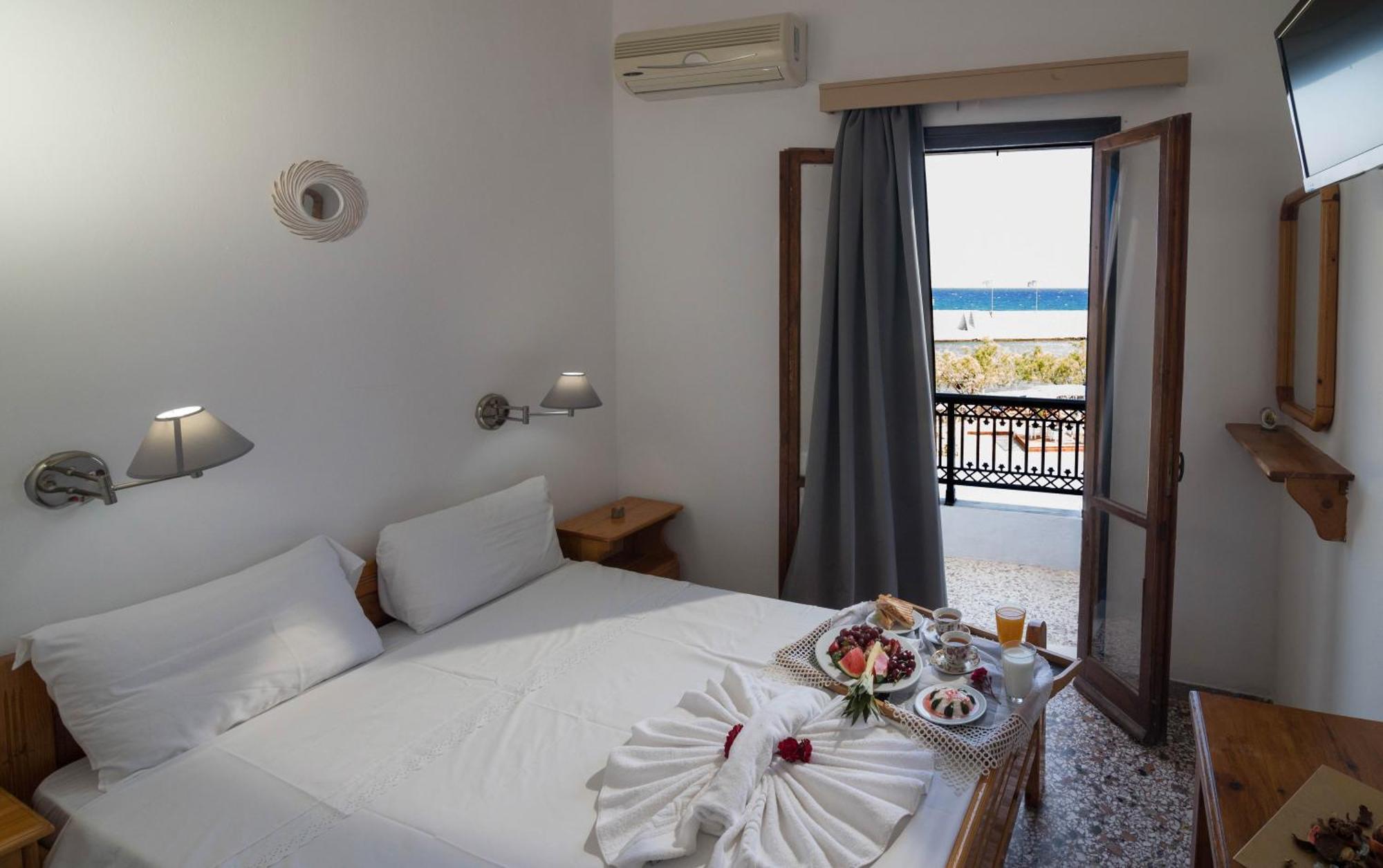Minoa Sea Rooms Tsoútsouros الغرفة الصورة