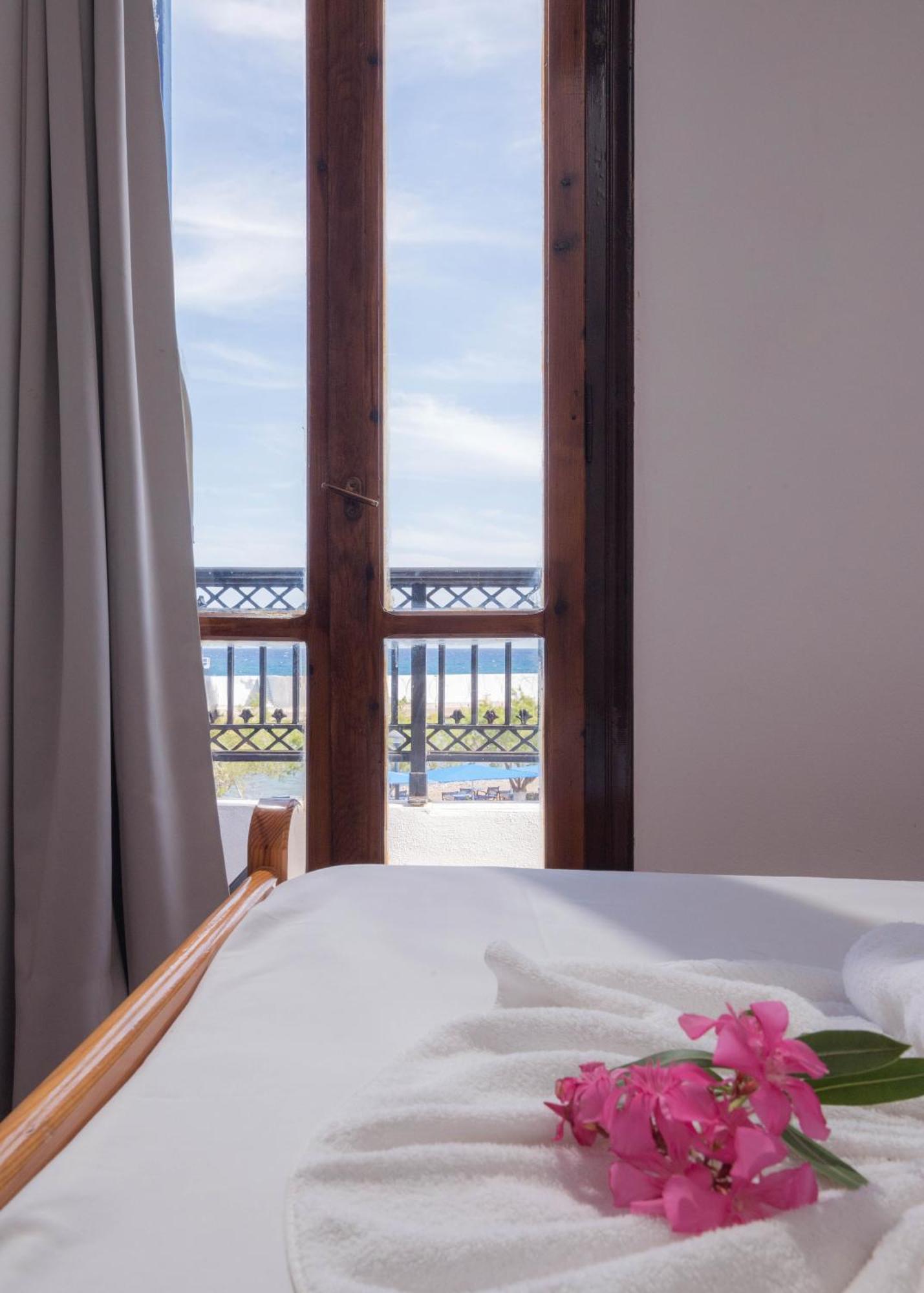 Minoa Sea Rooms Tsoútsouros المظهر الخارجي الصورة